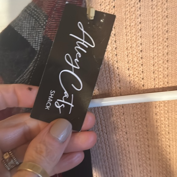 Alley cat Shacket - Picture 3 of 8